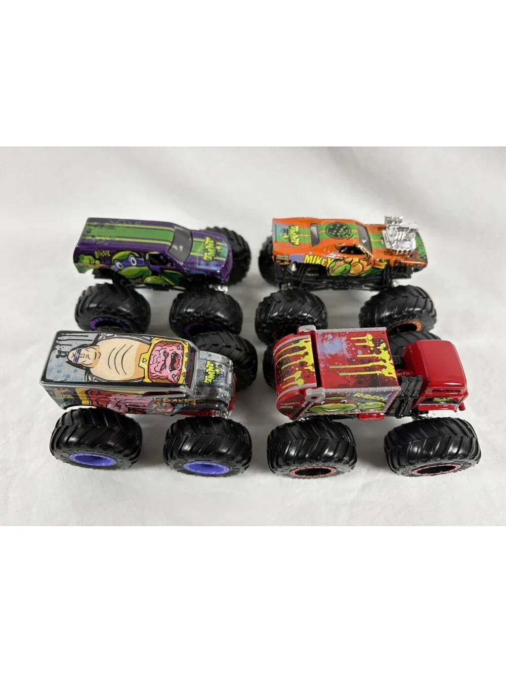 Hot Wheels Monster Trucks TMNT Teenage Mutant Ninja Turtles Lot of 4 Diecast